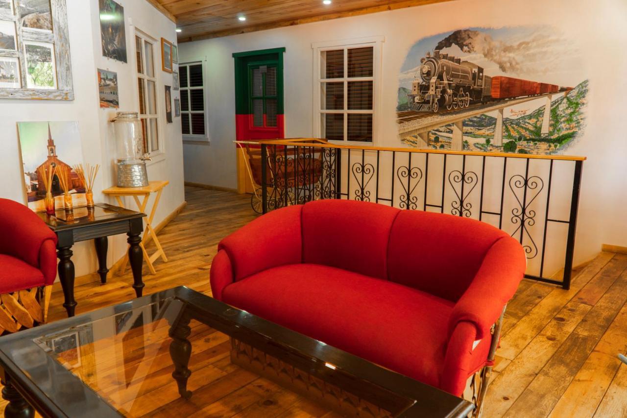 Hotel La Estacion Кріл Екстер'єр фото